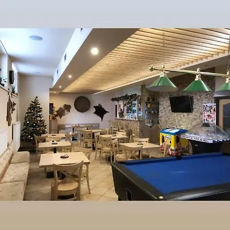 Janosik Pub 홈스테이 코시체